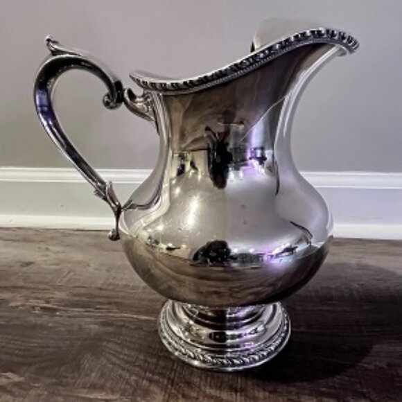 Reed & Barton Old London Silverplate Hollowware Water Pitcher Discontinued Item - Picture 3 of 5